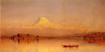 Mont Rainier Baie de Tacoma paysage Sanford Robinson Gifford Paysage Peinture à l'huile